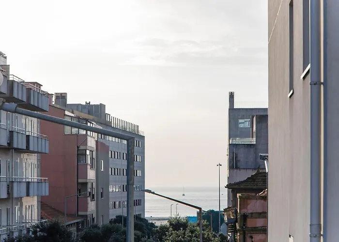 Seaside 1Br Flat W/ Ac In Matosinhos By Lovelystay